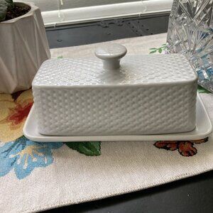 White Cliffs Stoneware Textured Butter Dish with Lid